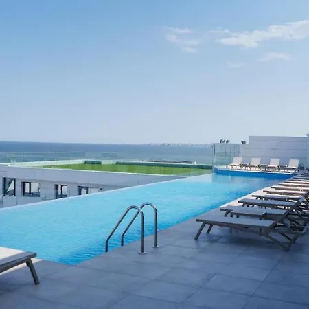 Mustard Skyline Infinity Pool&spa Navodari