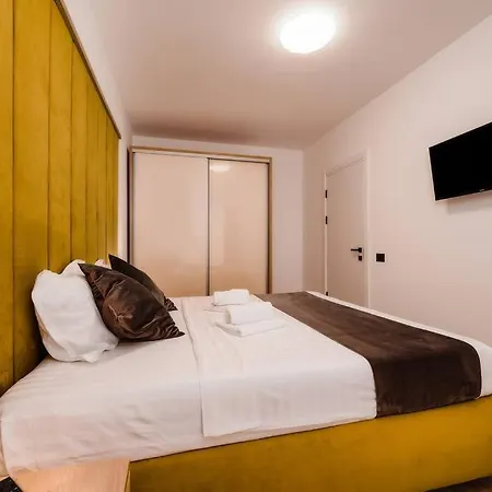 Apartment Mustard Skyline Infinity Pool&spa *